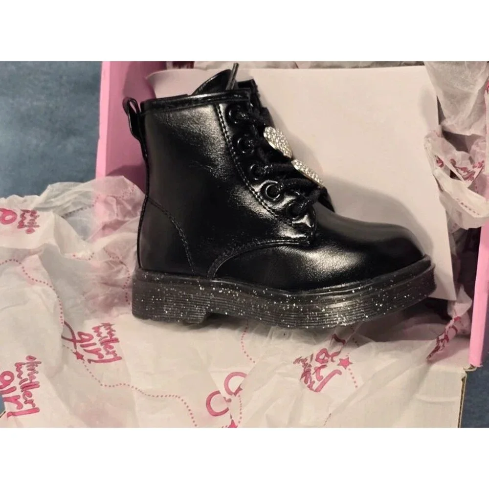 Olivia Miller Toddler Girls Space Case Flat Heel Lace Up Pink Boots Size 5M NEW